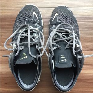 💛 CLEARANCE 💛 NIKE Free TR FIT 4 Shoes